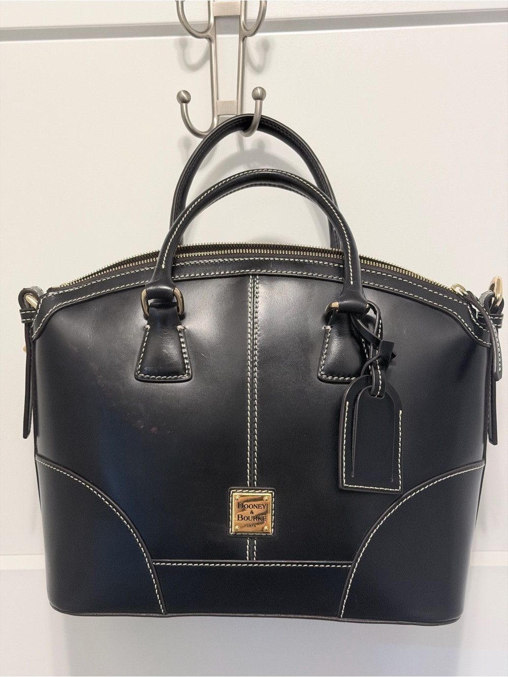 Dooney & Bourke Selleria Florentine Domed Satchel in black leather. - Picture 1 of 14